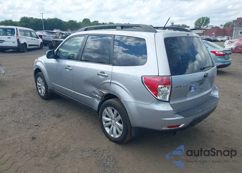 2012 Subaru Forester 2.5X Premium z USA, uszkodzony, nr VIN JF2SHADC9CH443105